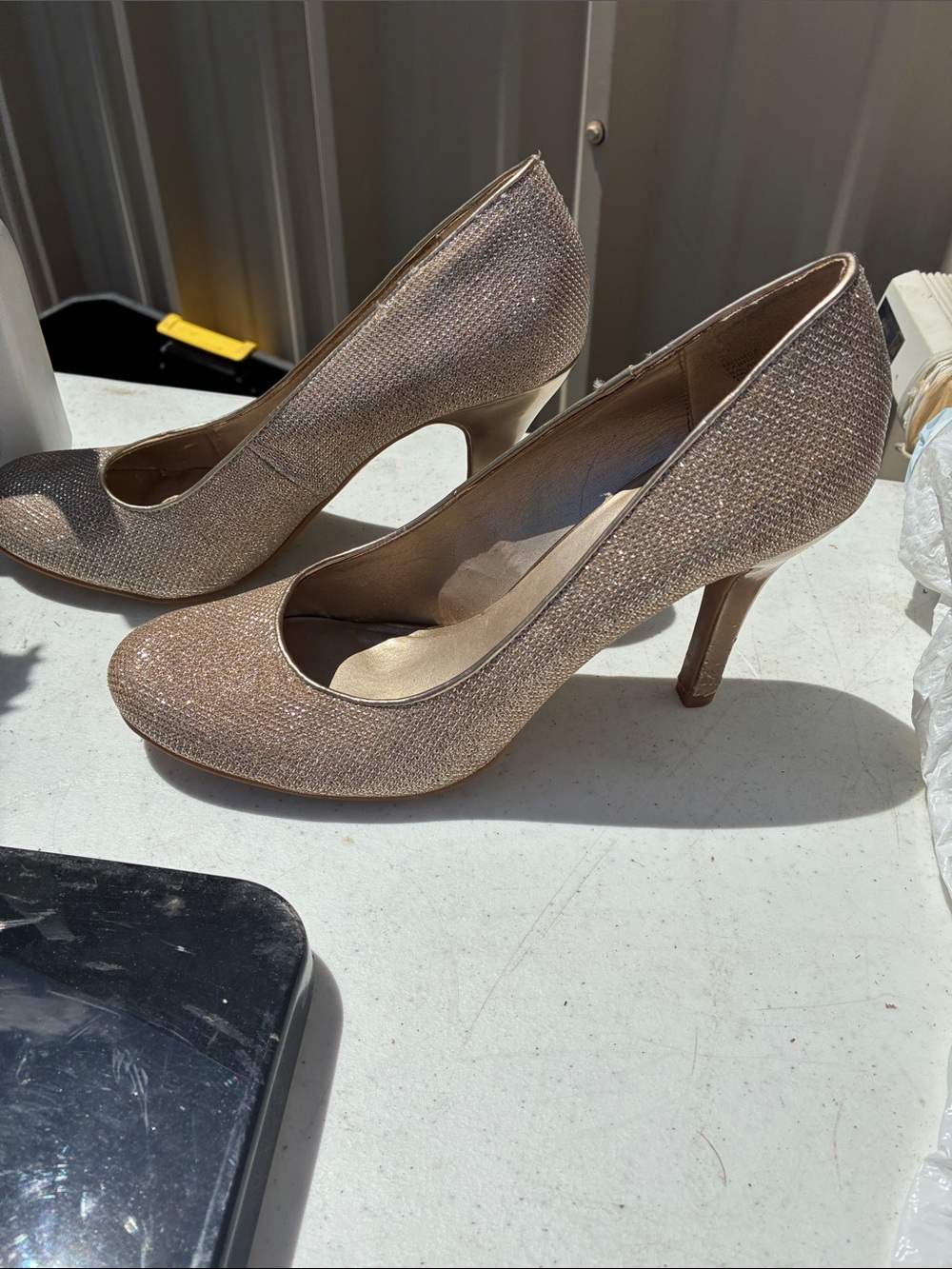 Mootsies Tootsies Sparkling Rose Gold Pumps